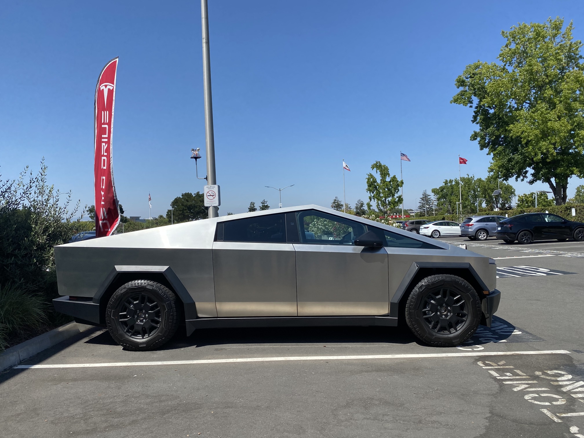 CYBERTRUCK